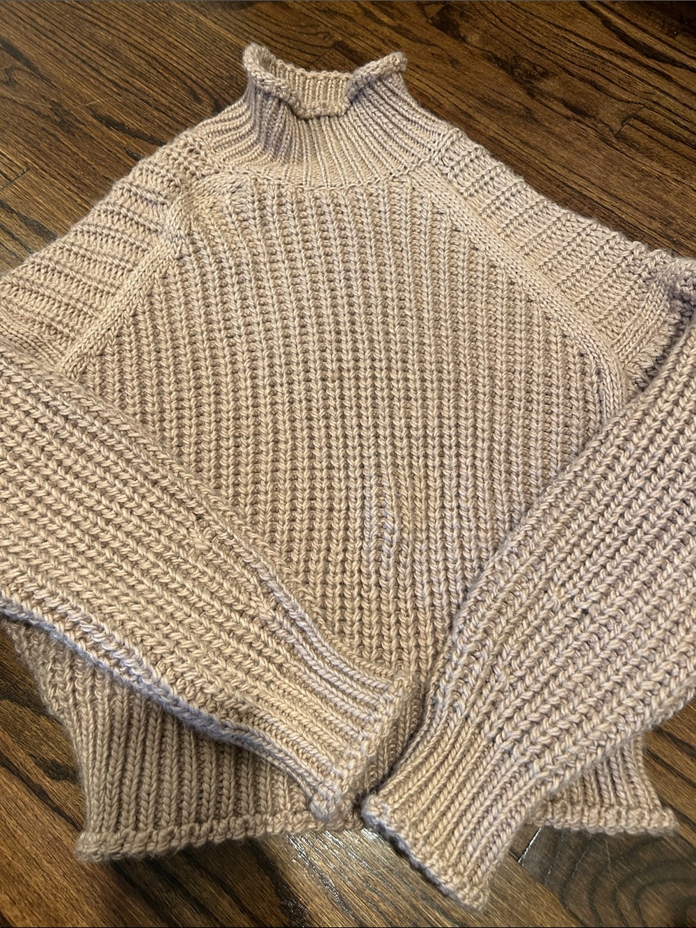 H&M Chunky Knit Turtleneck Sweater in Beige women’s XS